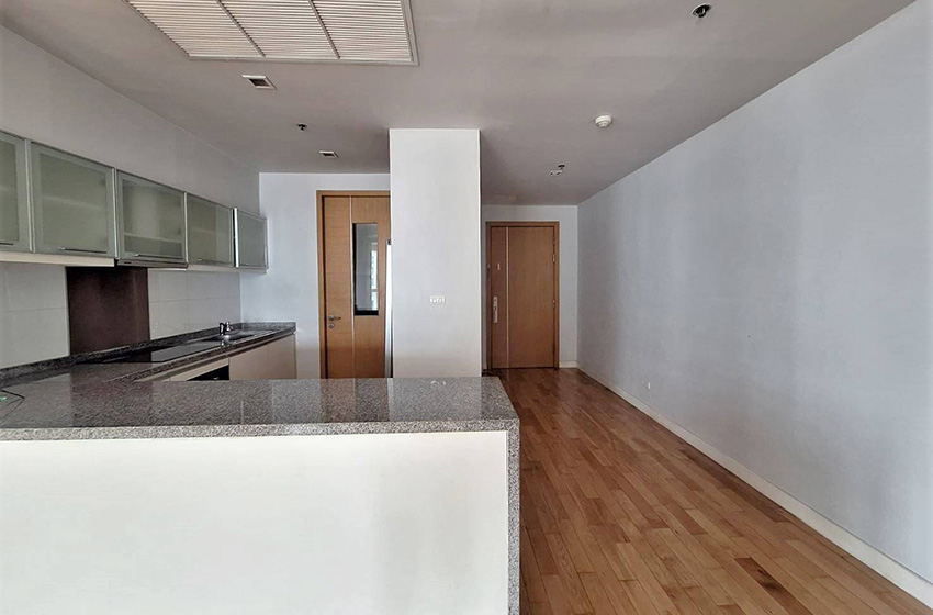 Condominium in Sukhumvit : Millennium Residence 